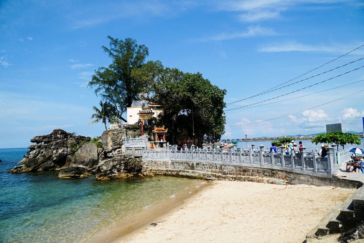 Dinh cậu phú quốc