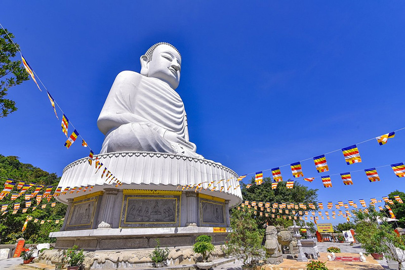 tượng Phật Bà Nà Hills